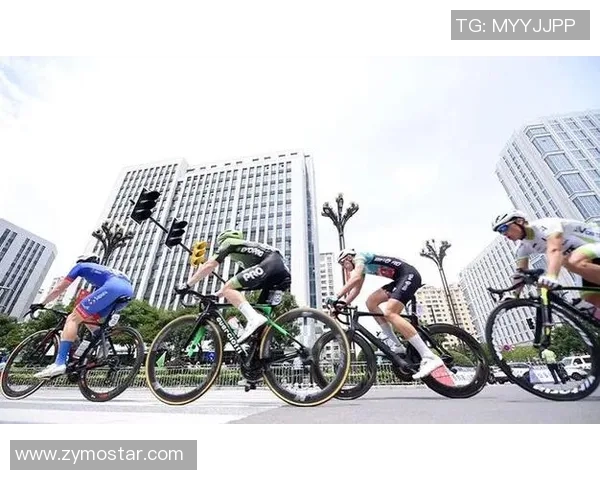 洲际杯赛评析：上海篮球队在比赛中的战术意识与团队协作表现分析